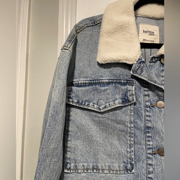 NWT Kenzie Jeans Size L Light Wash Sherpa Collar Large Pocket Jean Jacket Button - Picture 7 of 10